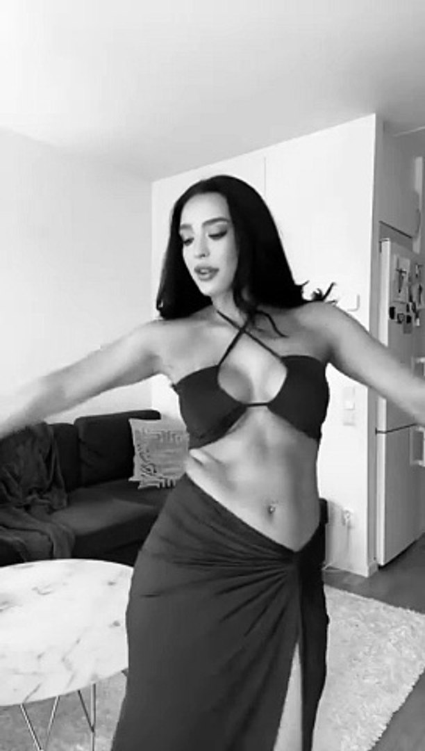 رقص شرقي لبن