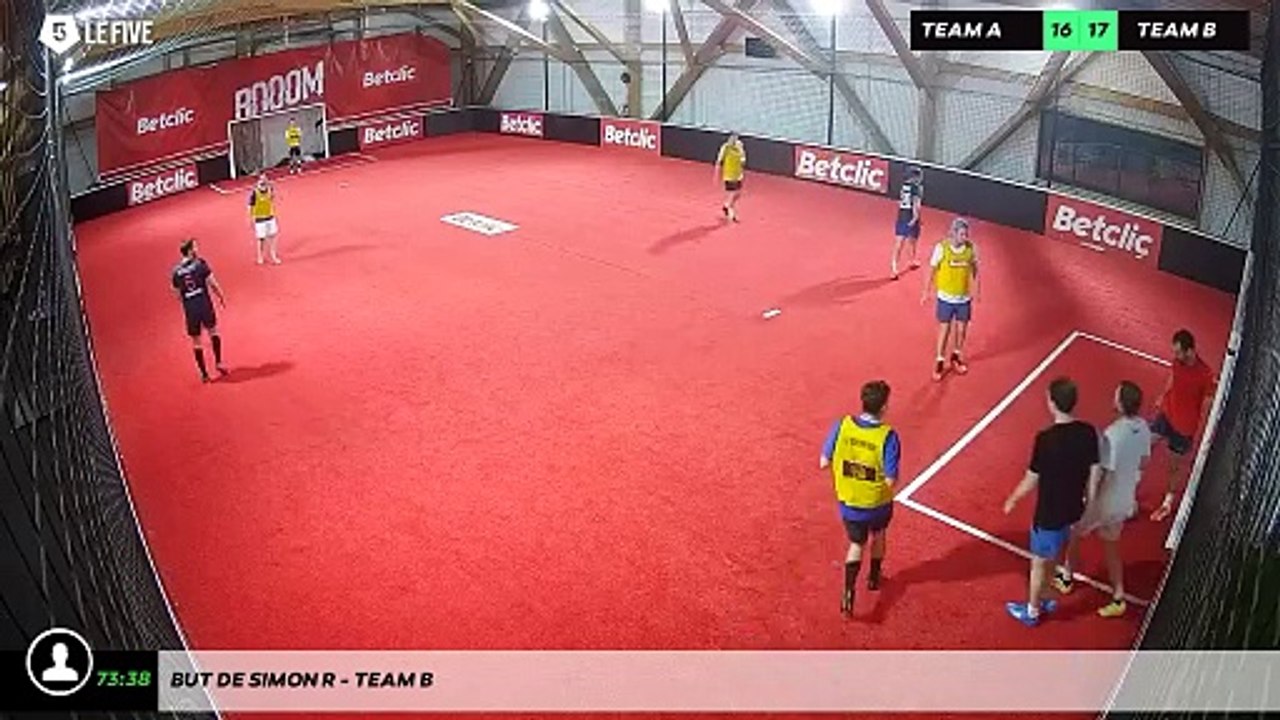 But de Simon R - Team B