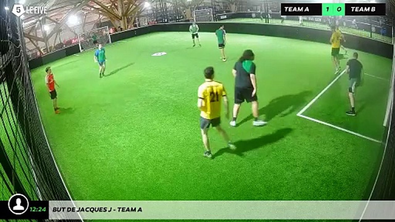But de Jacques J - Team A