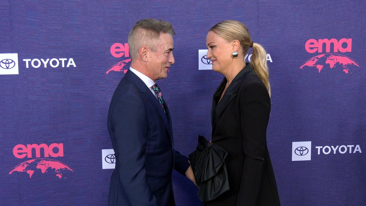 Dermot Mulroney and Malin Akerman 34th Annual Environmental Media Association (EMA) Awards Gala Green Carpet