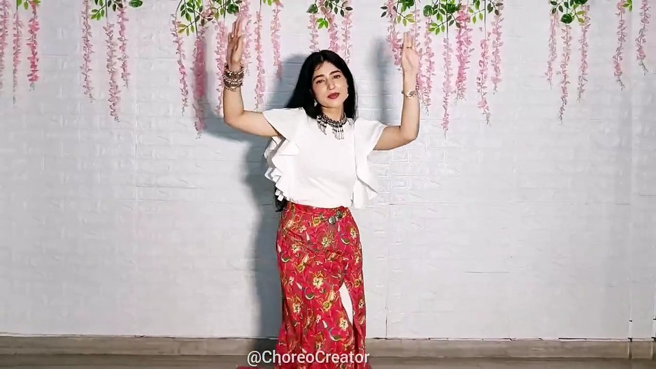 MERE MEHBOOB  Same Dance Steps by Aminabatool