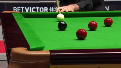 Ronnie O'Sullivan makes an epic 147 break .