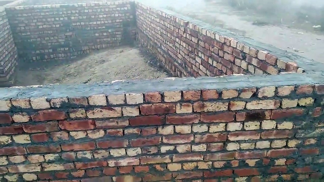 رسم تخطيطي لمنزل صغير un petit croquis de plan de maison