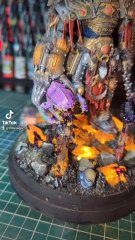 Le diorama Horus Lupercal est fini !!( A 2-3 détails prêt )Ce fut un plaisir de le réaliser et une très belle découverte que l' univers Warhammer Je pense déjà à en réaliser un de sanguinus et l' empereur 