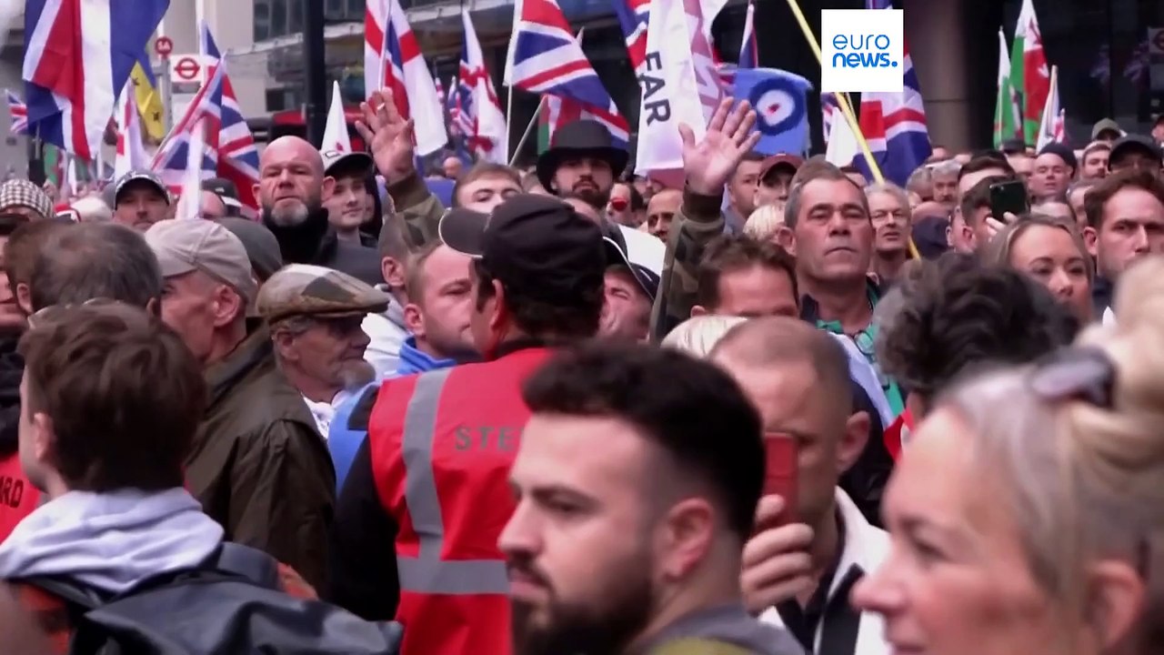 Unterstützer des Rechtsextremisten Tommy Robinson marschieren durch London