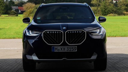 The new BMW X3 20 xDrive Exterior Design in Tansanite Blue