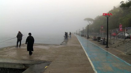 İstanbul Boğazı’nda sis seferleri aksattı