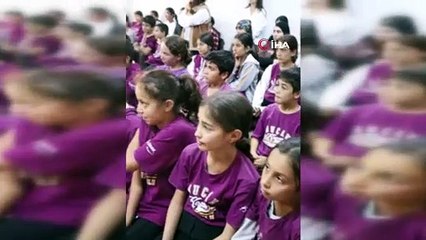 AKOM, okullarda afetlere karşı Adanalı öğrencileri bilgilendiriyor