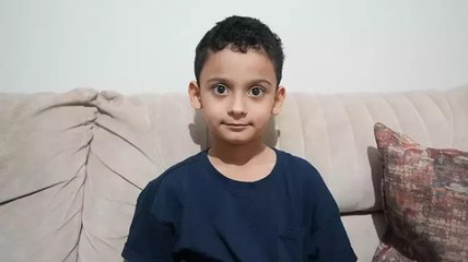 Plakalardaki rakamları toplayarak başladı, 6 yaşındaki çocuğun yeteneğini diş hekimi fark etti