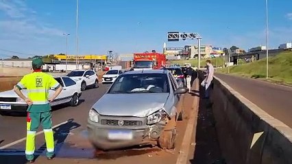 Acidente deixa trânsito caótico no Trevo Cataratas