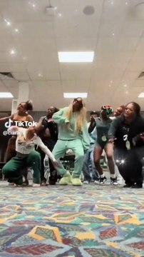 Ciara And Her Out Of This World Tour Background Dancers Doing Mrflawdaaa Dance Choreography
