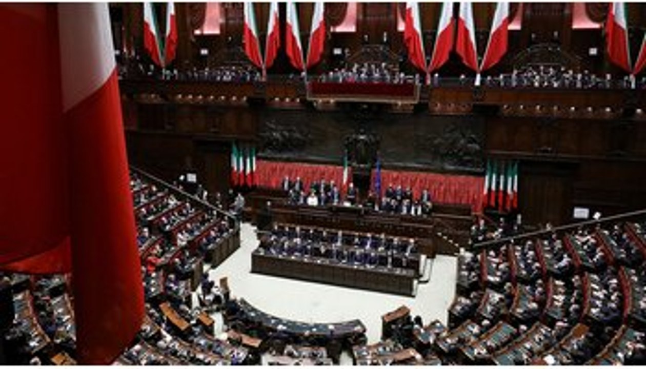 Stipendi parlamentari: quanto guadagnano deputati e senatori?