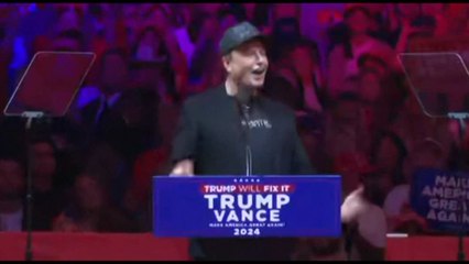 Da Musk a R.F. Kennedy Jr sul palco a New York per mega-show di Trump