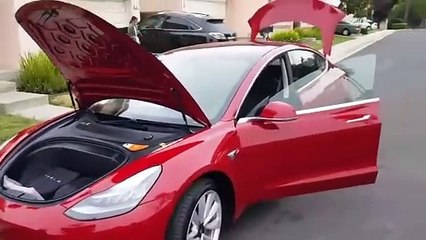 Tesla Model 3, prezzo, autonomia e caratteristiche