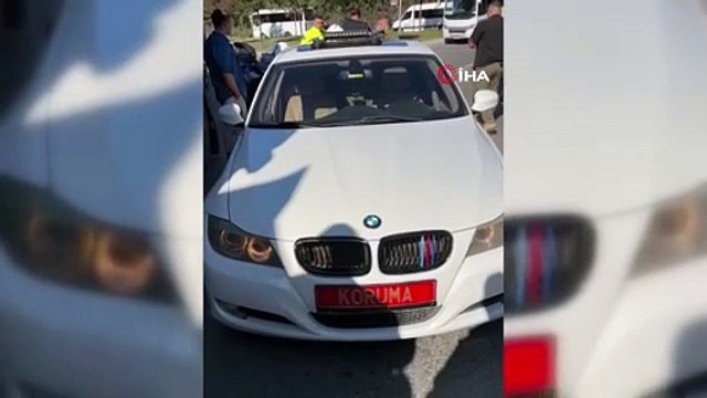 Esenler'de uygulama noktasında durdurulan araçtan sahte polis çıktı