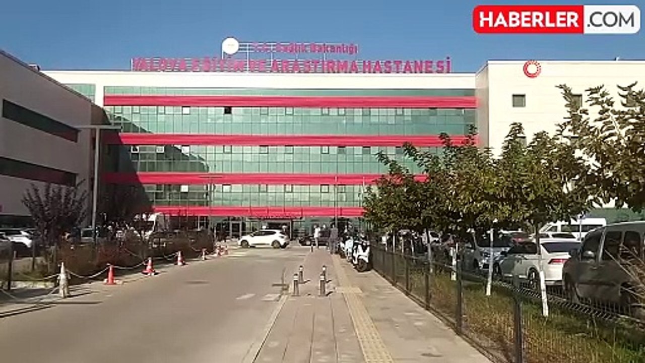Yalova'da Çöken Hastane Yolunun Yeniden Yapım Ç...