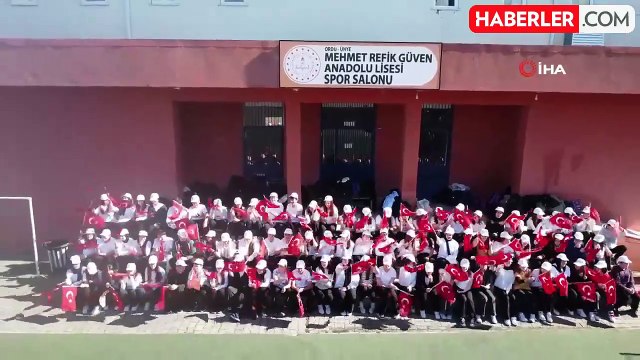 Cumhuriyet'in 101. Yılı İçin 101 Öğrenciden Anlamlı Koreografi