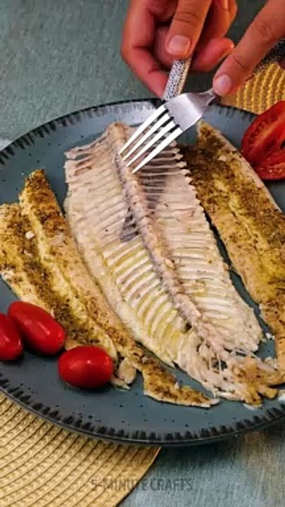 How easy it is to catch, clean, cook fish! Shar...
