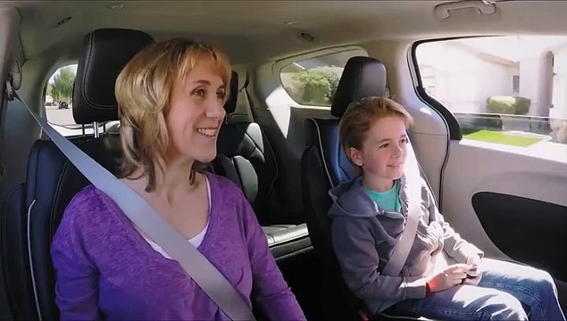 Waymo, le reazioni dei passeggeri alla guida autonoma - VIDEO