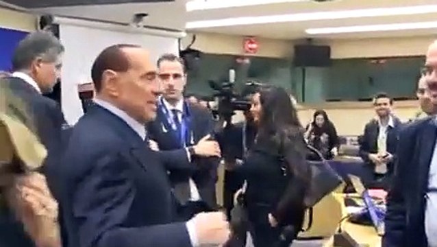 Forza Italia e Partito Democratico, ipotesi governo di larghe intese? La risposta di Berlusconi