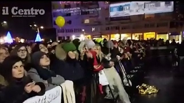 Ermal Meta, Capodanno a Pescara: l'attesa in piazza di migliaia di fan