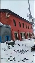 Buongiorno Primavera! Il saluto dal Rifugio Pomilio con la bufera di neve