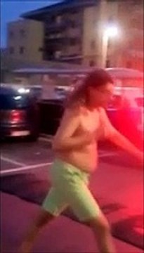 Paolini il disturbatore si spoglia anche a Pescara