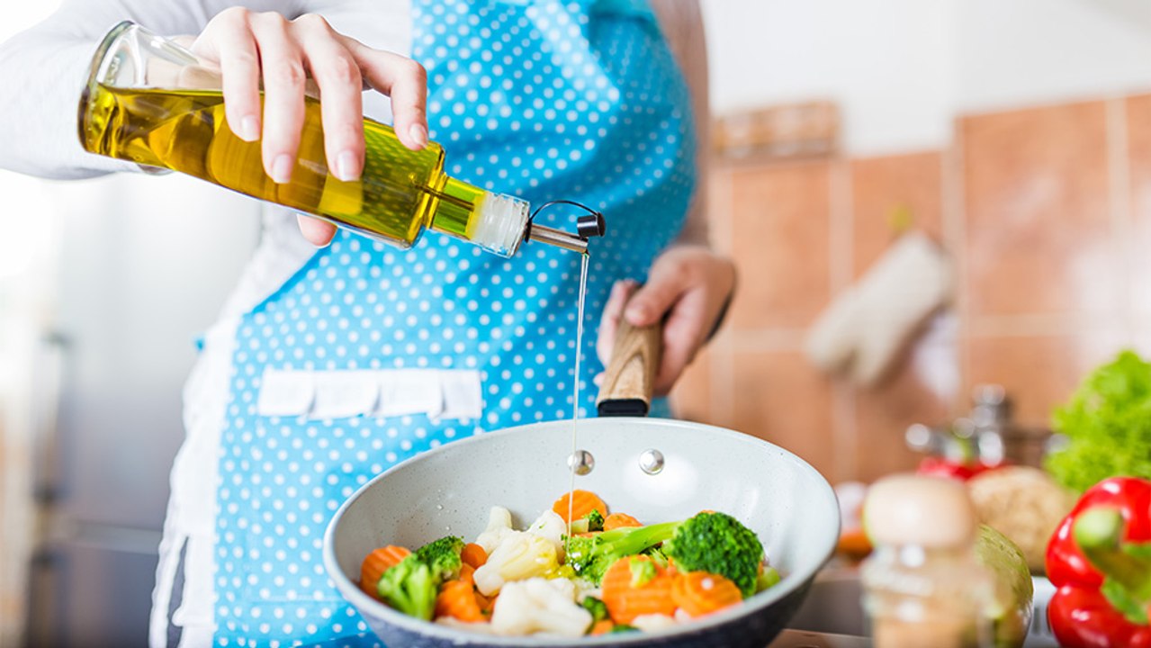 bd-beneficios-de-cada-aceite-al-cocinar-281024