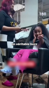 Sa mère l’a forcée à se lisser les cheveux alors qu’elle voulait des tresses africaines