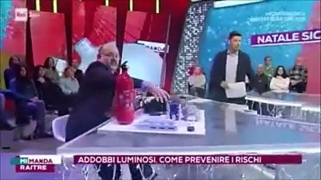 La fiaba della casa di Natale a Lido Riccio