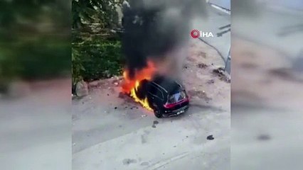 Park halindeki araç küle döndü