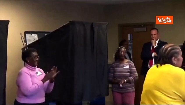 Biden vota in Delaware, il Presidente Usa al seggio elettorale di Wilmington