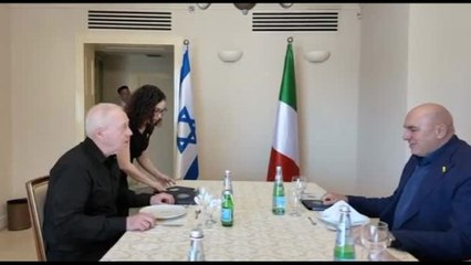 Crosetto: "Rivedere mandato Unifil, proteggere civili e caschi blu"