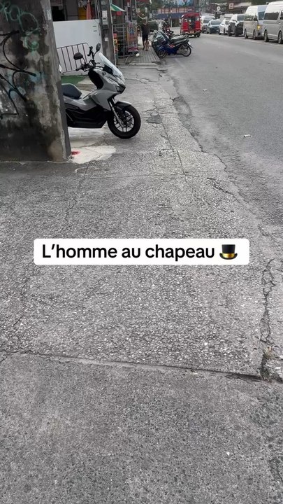 L’homme au chapeau