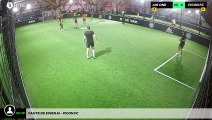 Faute de Ewen M - PICON FC