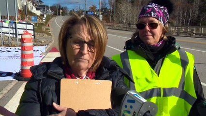 CH 28 Oct TOPO Manif Trou Noir assurance Chomage