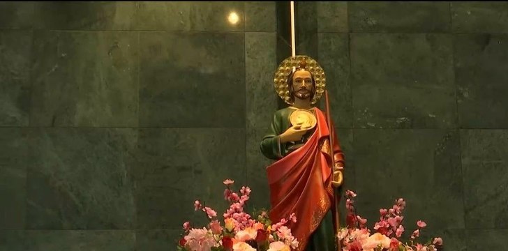 Devotos agradecen favores a San Judas Tadeo