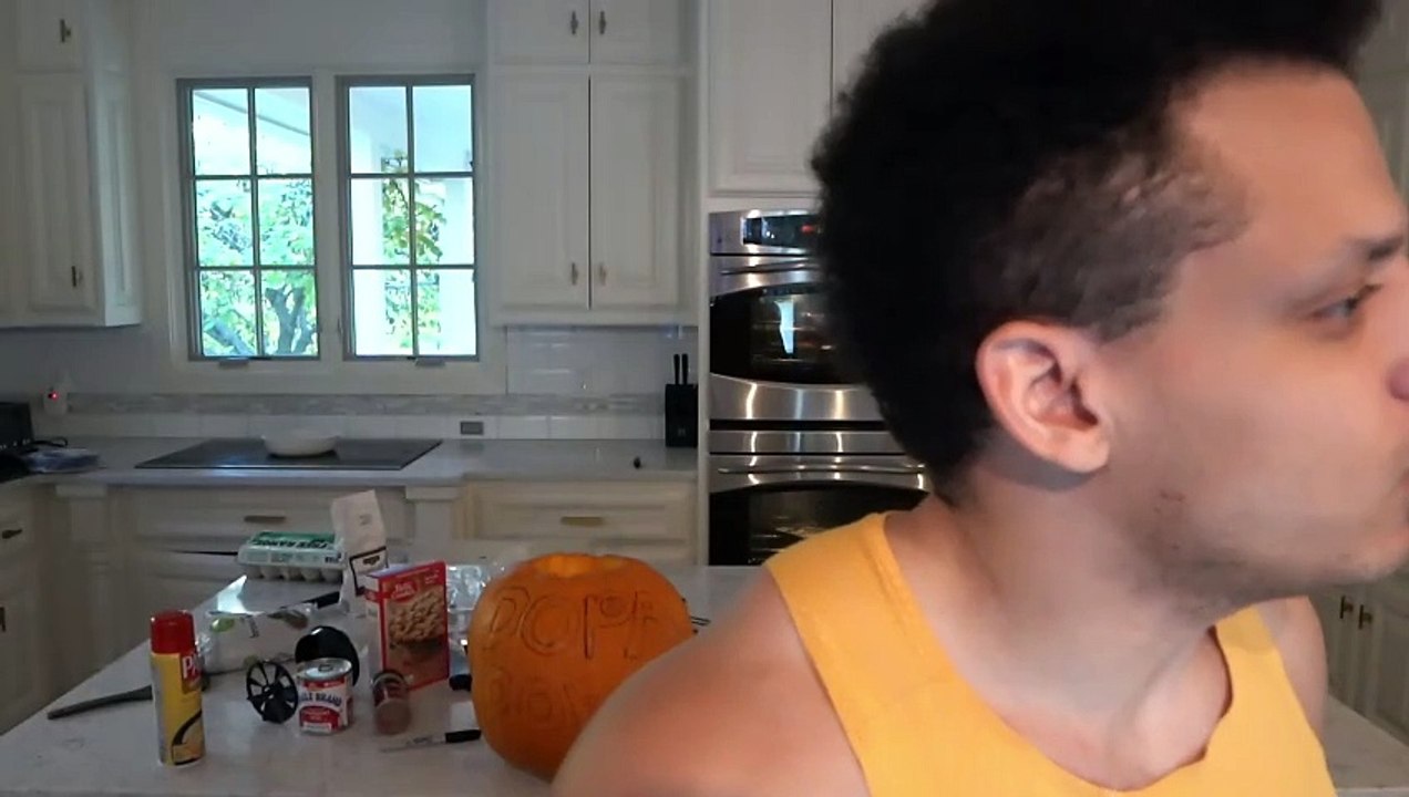 loltyler1 PRAYING