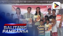 Ilang mag-aaral sa isang IP school sa Romblon, nakatanggap ng regalo mula sa PCSO