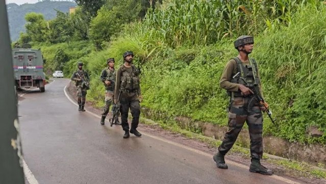 Akhnoor Encounter: जम्मू-कश्मीर के अखनूर में दो आतंकी ढेर, सेना का बहादुर 'फैंटम' शहीद