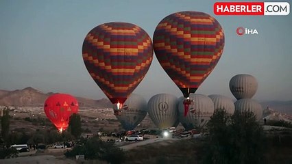 Kapadokya'da 29 Ekim Coşkusu Sıcak Hava Balonları ile Kutlandı