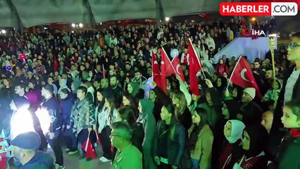 Alaplı'da Cumhuriyet Bayramı'nda fener alayı coşkusu