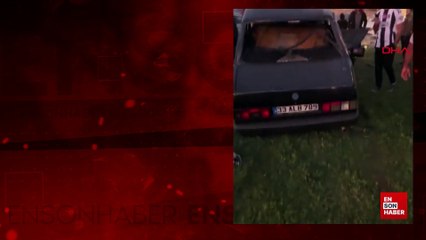 Mersin'de aydınlatma direğine çarpan otomobil, ikiye bölündü: 1 yaralı