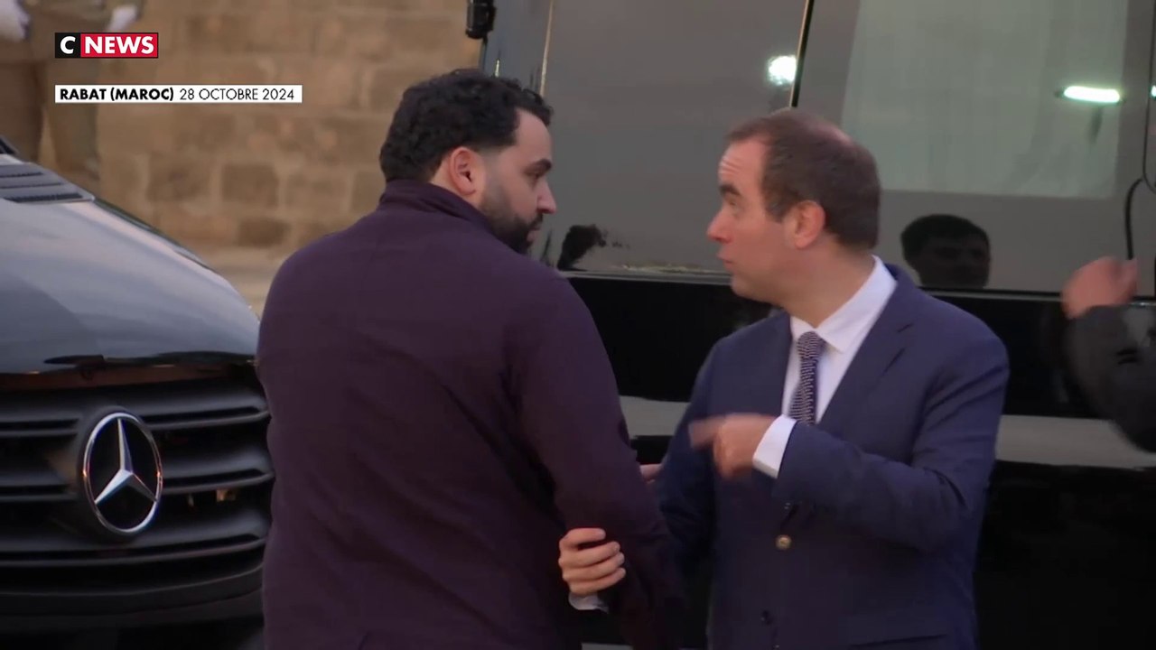 Maroc : Emmanuel Macron est accompagné de Yassine Belattar