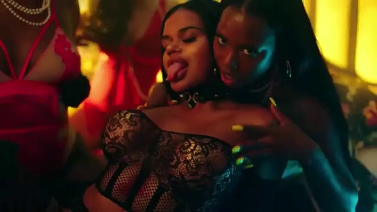 Tyga - Party Freak ft. Nicki Minaj, Lil Wayne, Offset, Quavo & DaBaby