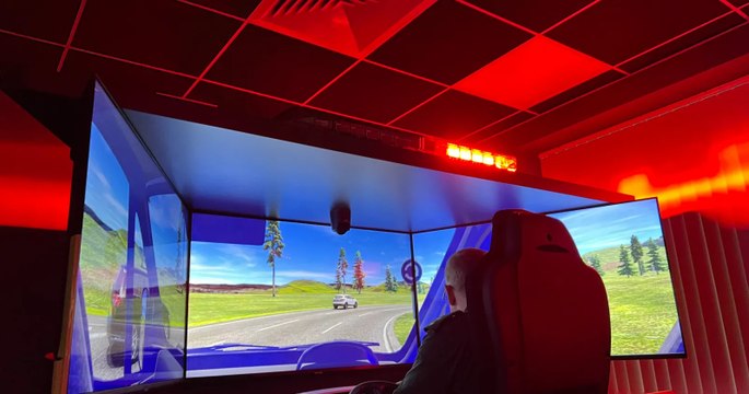Future Paramedics Jump Into the Virtual Driving Seat to Save Lives