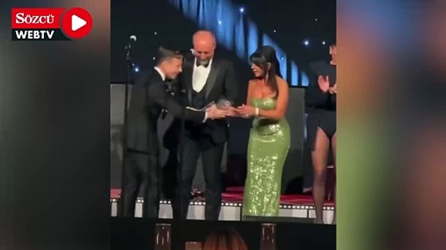 Halit Ergenç, Serenay Sarıkaya ve Hande Erçel ABD'de ödül aldı