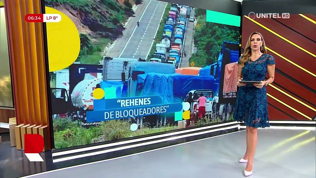Policías gasifica a bloqueadores en Mairana para liberar la carretera