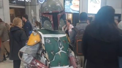 Star Wars superfan brings the iconic Boba Fett to MCM Comic Con