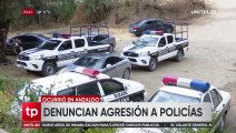 Policías fueron acorralados y agredidos en Anzaldo, atacantes pincharon las llantas de la patrulla y huyeron